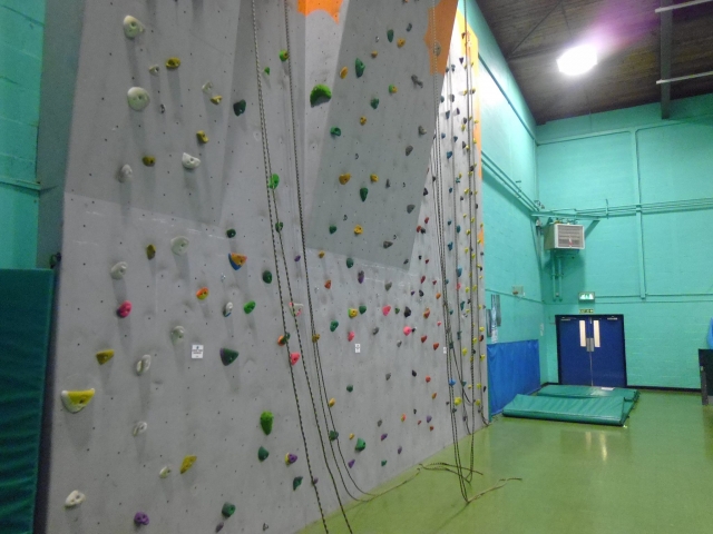  Escalódromo interior 
